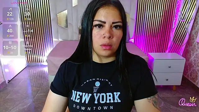 martinna tay online show from May 2026 03:28:02 AM