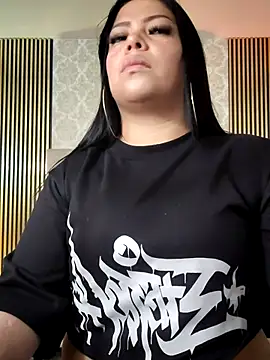 martinna tay online show from April 2026 03:19:01 AM