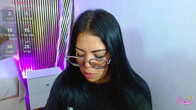 martinna tay online show from April 2026 03:19:02 AM