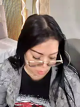 martinna tay online show from March 2026 03:17:01 AM