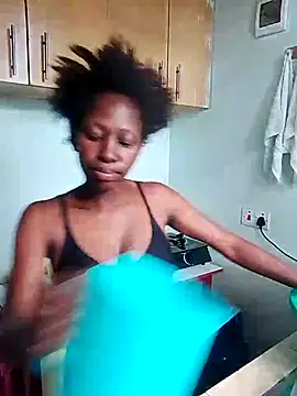 LOVELY-2BERRY online show from April 2026 07:37:02 AM