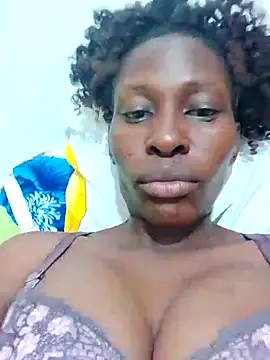 LOVELY-2BERRY online show from November 2025 06:35:02 PM