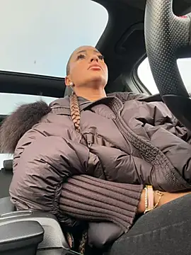 LovingBlondie online show from February 2026 06:13:02 AM