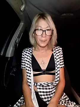 Timide girl2 online show from October 2025 04:23:01 AM