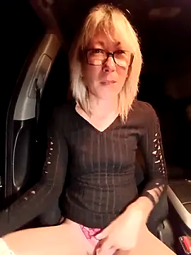 Timide girl2 online show from September 2025 04:24:01 AM