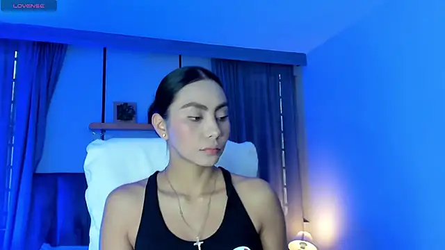 Snapshot of nichole_bree_ chatting on February 2025 12:04:02 PM nichole bree  online show from February 2025 12:04:02 PM
