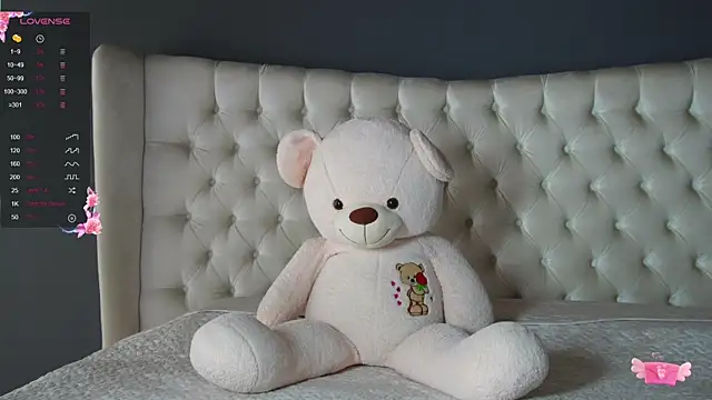 Snapshot of nichole_bree_ chatting on February 2025 07:15:02 PM nichole bree  online show from February 2025 07:15:02 PM