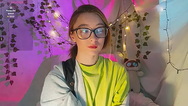 Snapshot of monlight__dana chatting on December 2024 10:24:02 AM monlight dana online show from December 2024 10:24:02 AM