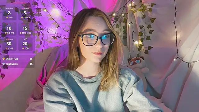 Snapshot of monlight__dana chatting on December 2024 01:49:02 PM monlight dana online show from December 2024 01:49:02 PM