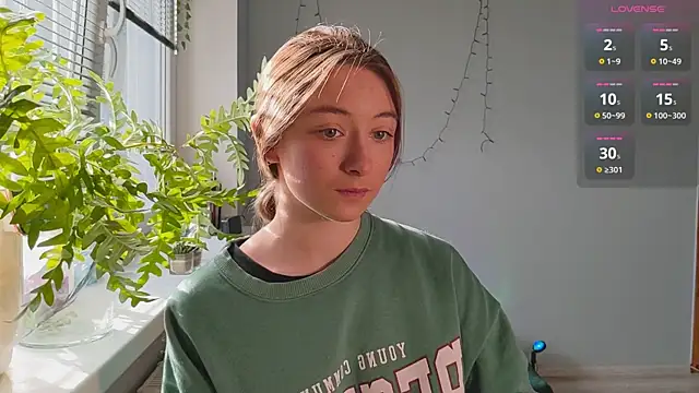 Snapshot of monlight__dana chatting on February 2025 09:54:01 AM monlight dana online show from February 2025 09:54:01 AM