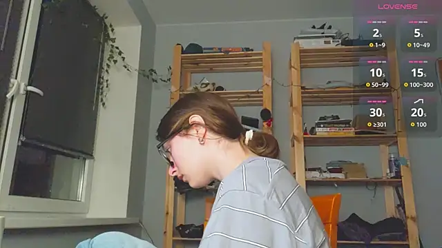 monlight  dana online show from November 2025 11:52:01 PM