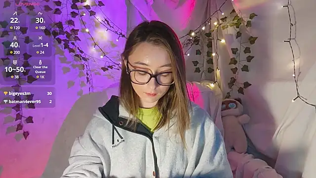 Snapshot of monlight__dana chatting on December 2024 02:25:02 PM monlight dana online show from December 2024 02:25:02 PM