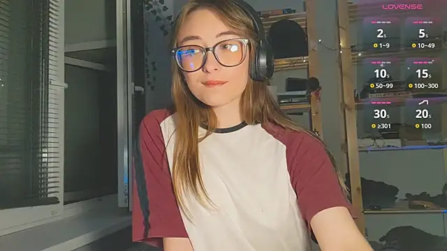 Snapshot of monlight__dana chatting on September 2025 09:32:02 PM monlight dana online show from September 2025 09:32:02 PM