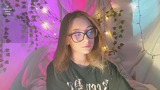 Snapshot of monlight__dana chatting on December 2024 09:12:01 AM monlight dana online show from December 2024 09:12:01 AM