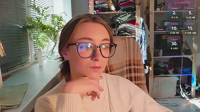 Snapshot of monlight__dana chatting on March 2025 12:45:01 PM monlight dana online show from March 2025 12:45:01 PM