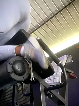 Berry Bans online show from November 2025 05:45:02 PM