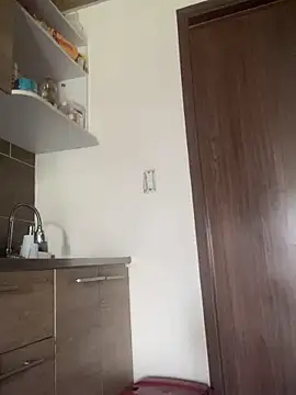 Berry Bans online show from April 2026 08:50:01 PM