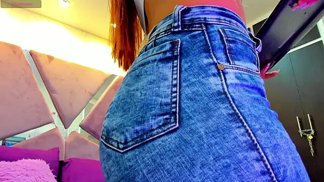 Charlotte Ice1 online show from September 2025 05:24:01 PM