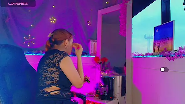 mariana scott   online show from November 2025 09:26:01 PM