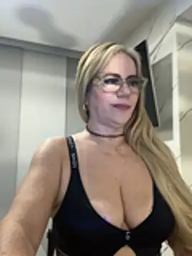 LARIANA RIVERA23 online show from January 2026 07:56:02 AM