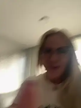 LARIANA RIVERA23 online show from February 2026 02:05:01 PM