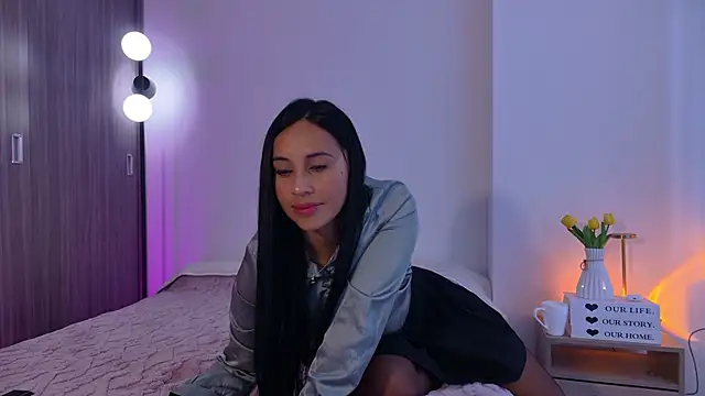 Miarouss3 online show from October 2025 02:05:02 PM