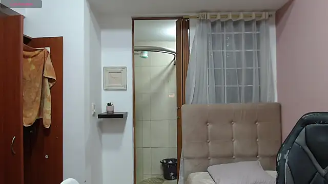 Alex flair online show from March 2025 10:17:02 AM