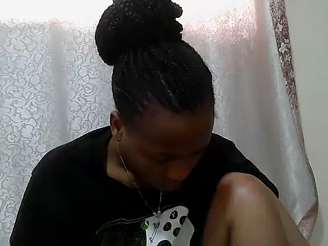 Snapshot of tinabestdoll chatting on October 2025 12:39:02 PM tinabestdoll online show from October 2025 12:39:02 PM