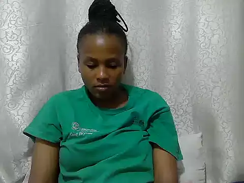 Snapshot of tinabestdoll chatting on November 2025 04:29:01 PM tinabestdoll online show from November 2025 04:29:01 PM