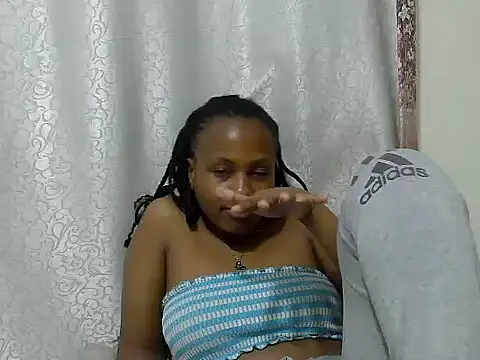 Snapshot of tinabestdoll chatting on October 2025 11:52:01 PM tinabestdoll online show from October 2025 11:52:01 PM