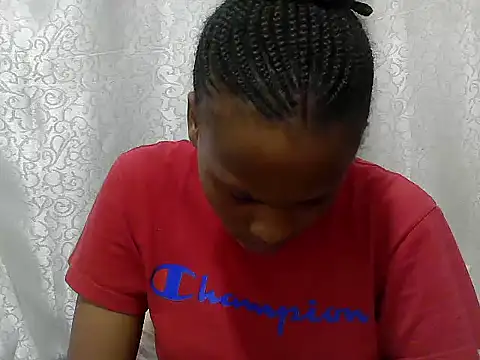 Snapshot of tinabestdoll chatting on November 2025 05:57:01 PM tinabestdoll online show from November 2025 05:57:01 PM