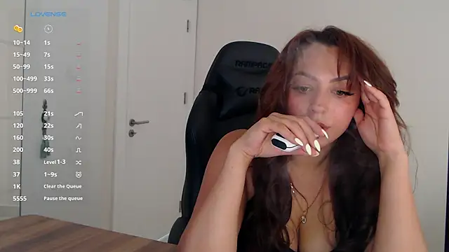  Just a queen 3 online show from May 2026 10:37:02 AM