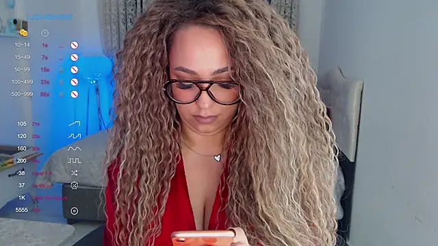  Just a queen 3 online show from December 2025 09:02:02 AM