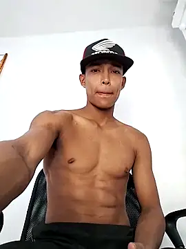 Demiansteven2 online show from February 2026 04:15:01 PM