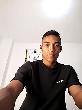 Demiansteven2 online show from December 2025 03:44:02 PM