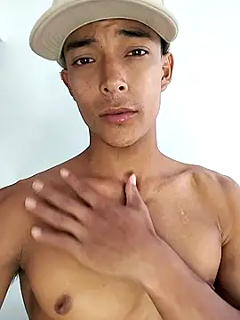 Demiansteven2 online show from January 2026 08:18:02 PM