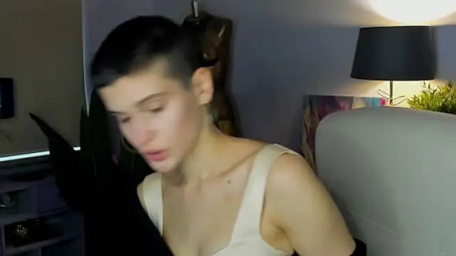 sarah perfect online show from November 2025 02:21:02 PM