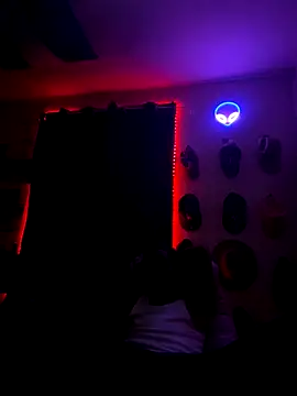 GersonGil1 online show from October 2025 03:18:02 AM