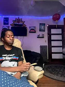 GersonGil1 online show from December 2025 05:36:01 PM