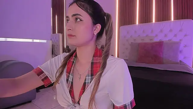 sweetty paulina online show from March 2026 01:17:01 PM