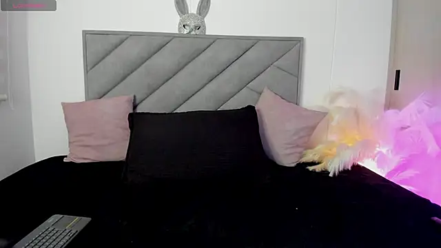 CandyMeyerss  online show from February 2026 11:59:01 PM