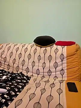 Snapshot of SpiceLea chatting on November 2025 04:22:01 PM SpiceLea online show from November 2025 04:22:01 PM