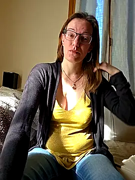 SpiceLea online show from March 2026 09:45:02 AM