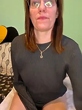 Snapshot of SpiceLea chatting on January 2026 08:52:02 AM SpiceLea online show from January 2026 08:52:02 AM