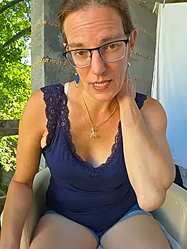 SpiceLea online show from May 2026 07:36:01 AM