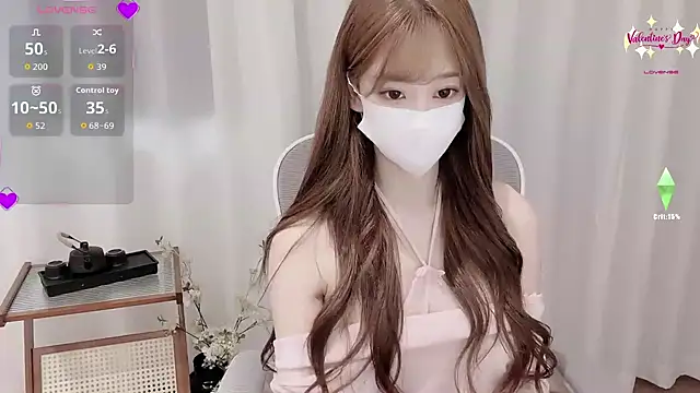 Yuuuuuly online show from December 2025 12:03:02 AM