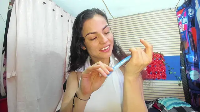 Snapshot of rosse_2504 chatting on July 2026 12:15:02 PM rosse 2504 online show from July 2026 12:15:02 PM