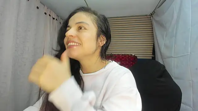 Snapshot of rosse_2504 chatting on June 2026 12:35:01 PM rosse 2504 online show from June 2026 12:35:01 PM