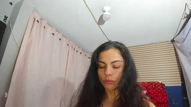 Snapshot of rosse_2504 chatting on July 2026 09:20:01 AM rosse 2504 online show from July 2026 09:20:01 AM