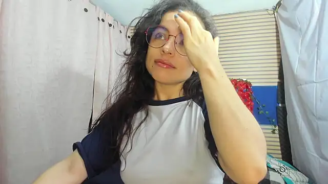 Snapshot of rosse_2504 chatting on June 2026 09:14:02 AM rosse 2504 online show from June 2026 09:14:02 AM